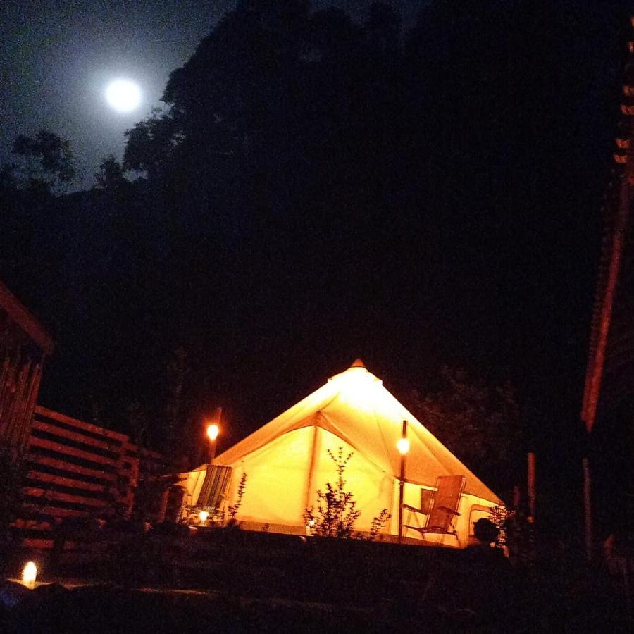 サン・ベント・ド・サプカイー Chale Refugio Da Pedra Spヴィラ エクステリア 写真