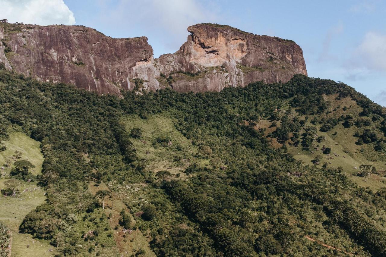 サン・ベント・ド・サプカイー Chale Refugio Da Pedra Spヴィラ エクステリア 写真
