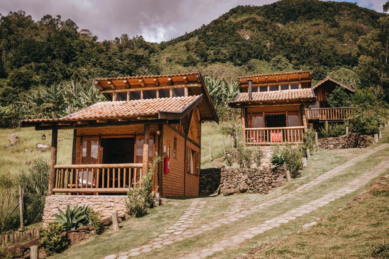 サン・ベント・ド・サプカイー Chale Refugio Da Pedra Spヴィラ エクステリア 写真